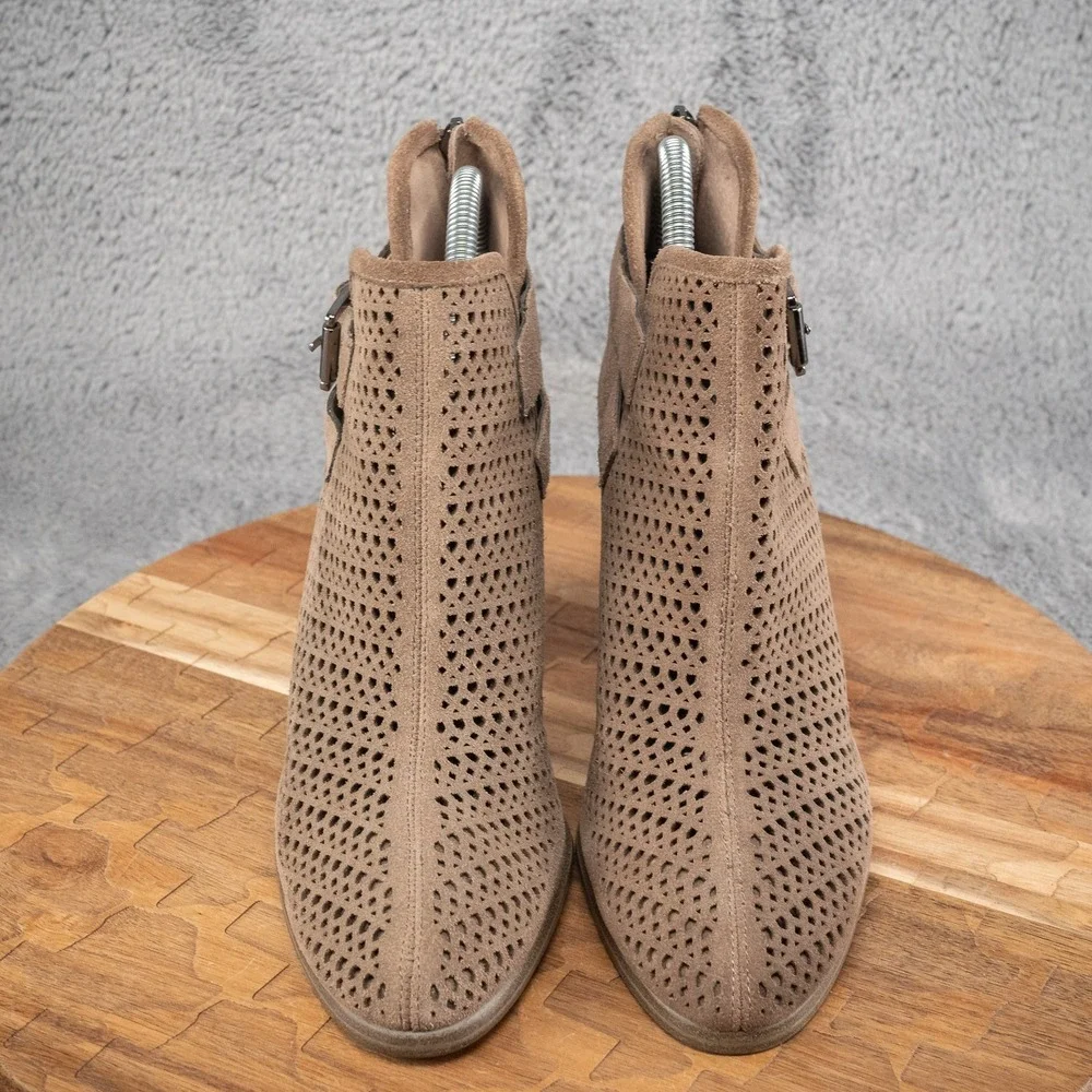 VINCE CAMUTO Women's Sz 7.5 Perforated Tan Suede  Booties‎ Ankle Boots Shoes